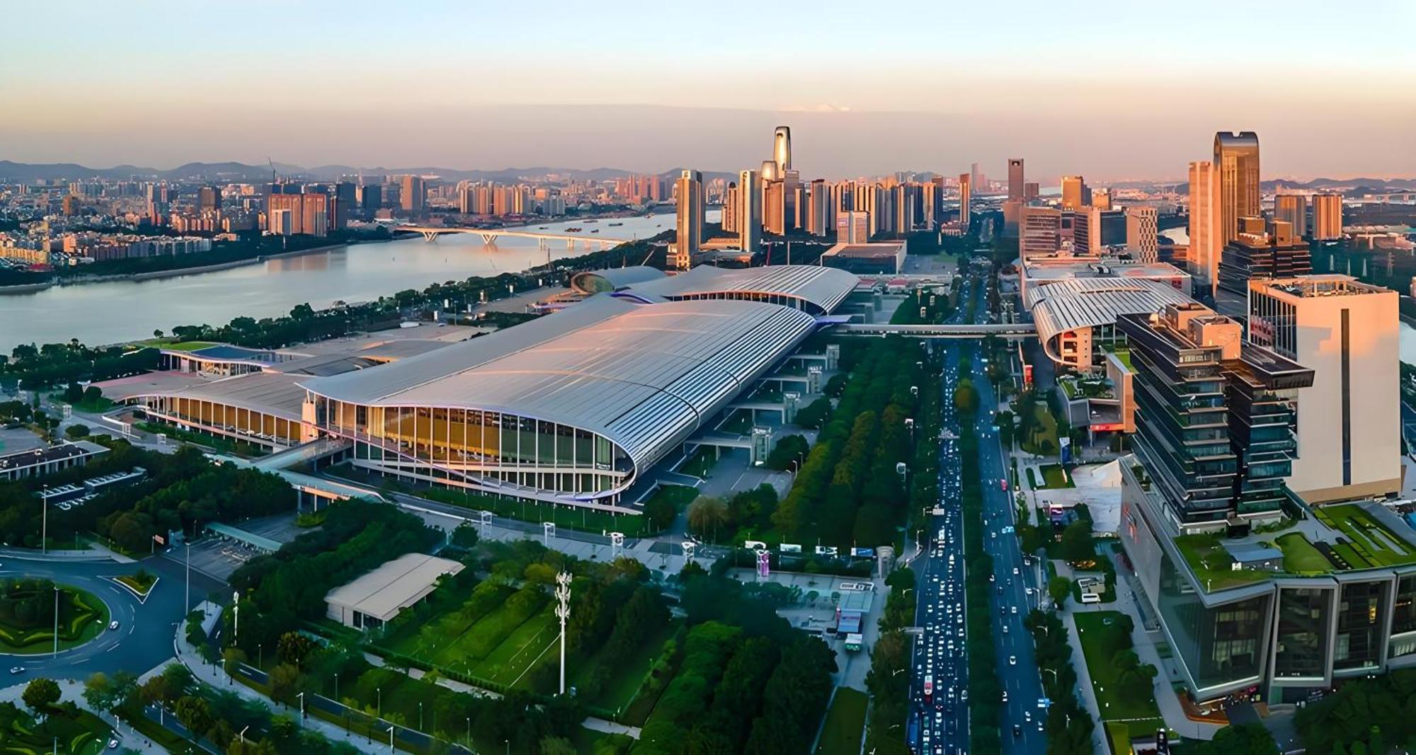 Xinghe Yuezhi S Hotel To Guangzhou Yuexiu Park Railway Station Subway Station -Conference Centerbaima Clothing City Flagship Store--Reputation Preferred Eksteriør billede